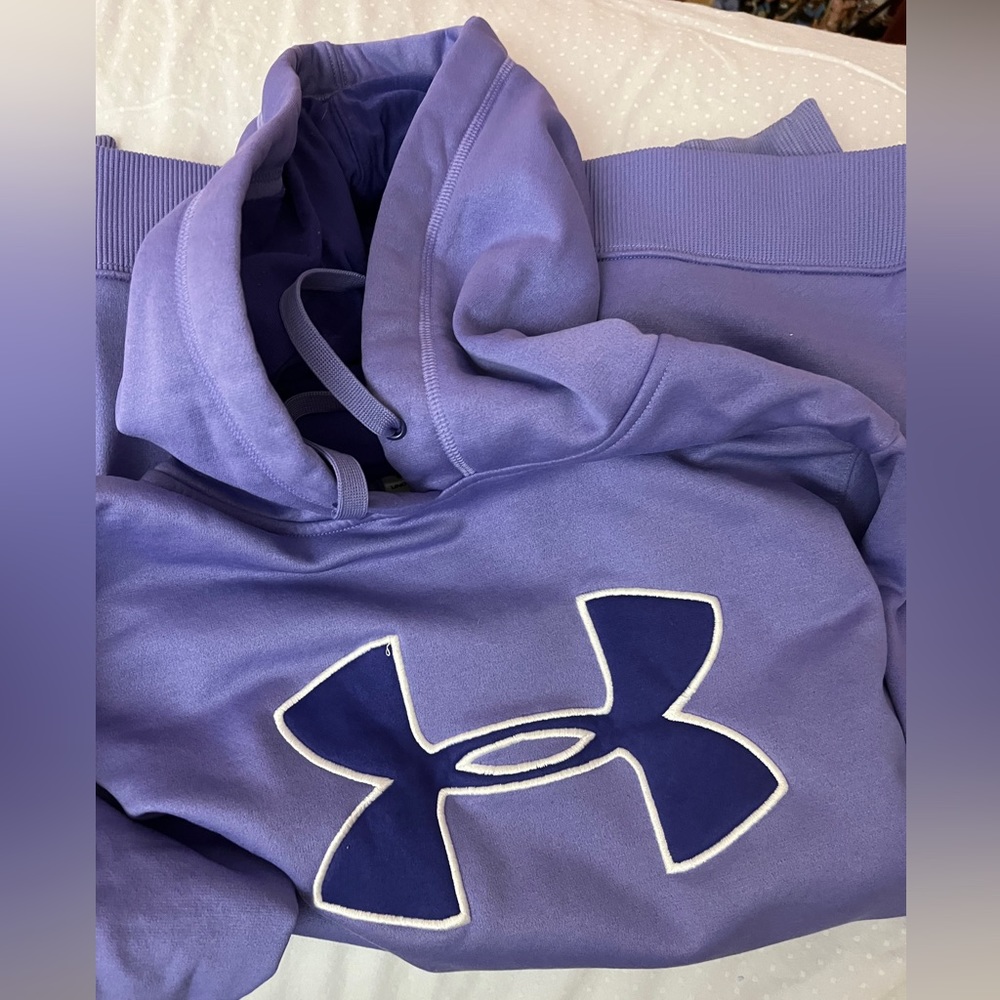Under Armour Medium Women’s Hoodie